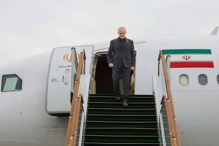 رئیس‌جمهور وارد شهرکرد شد