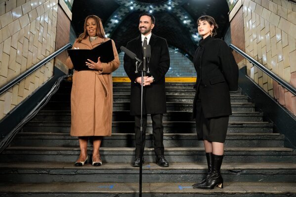 سوگند به قرآن در نیویورک؛ «زهران ممدانی» کارش را آغاز کرد