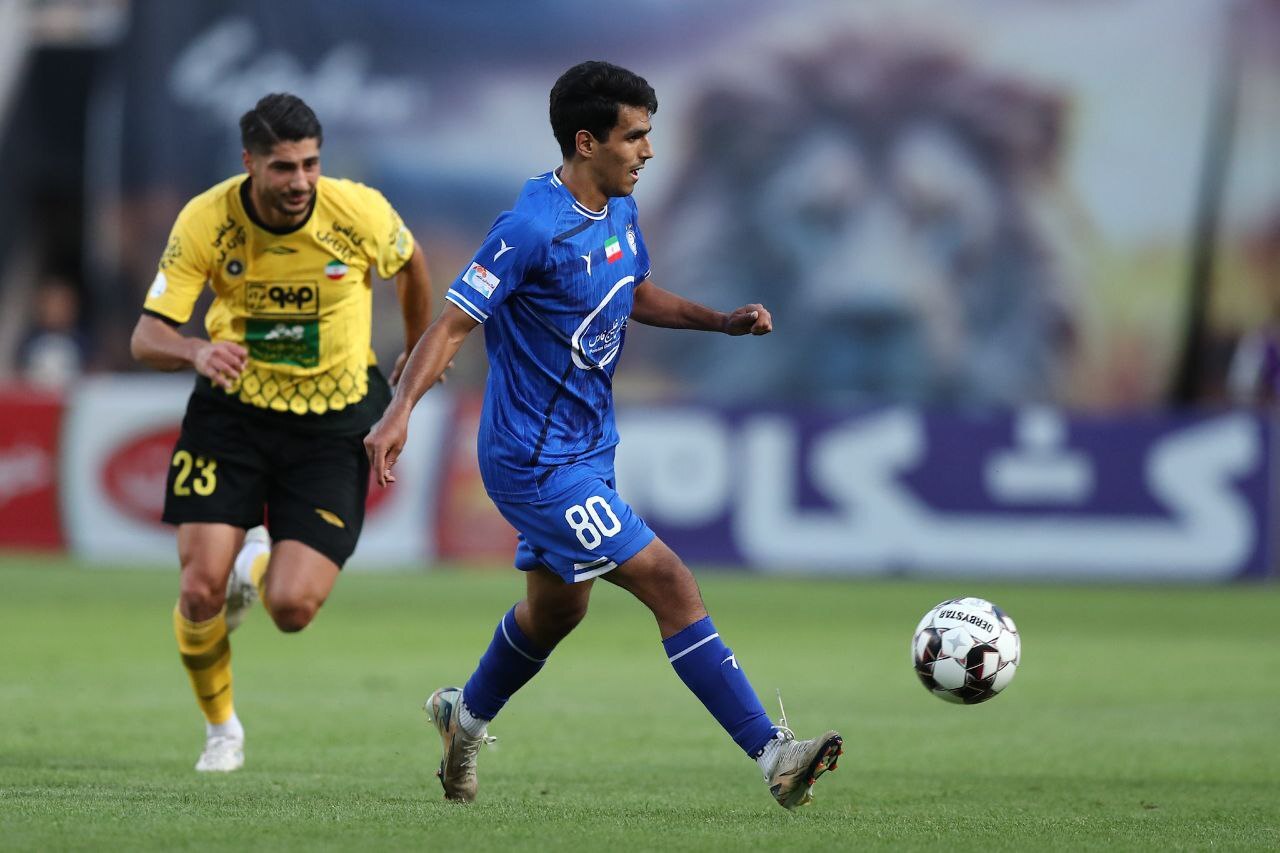 تغییر ساعت سپاهان - استقلال در روز بازی! تغییر ساعت سپاهان - استقلال در روز بازی!