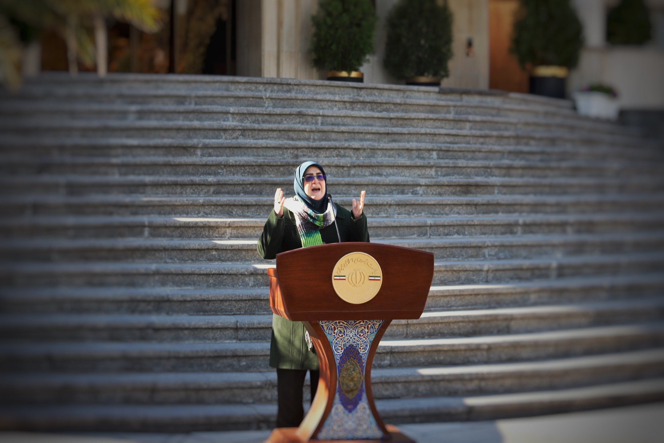 دستور دولت به استانداران؛ با اصناف و بازاریان گفت‌و‌گو کنید