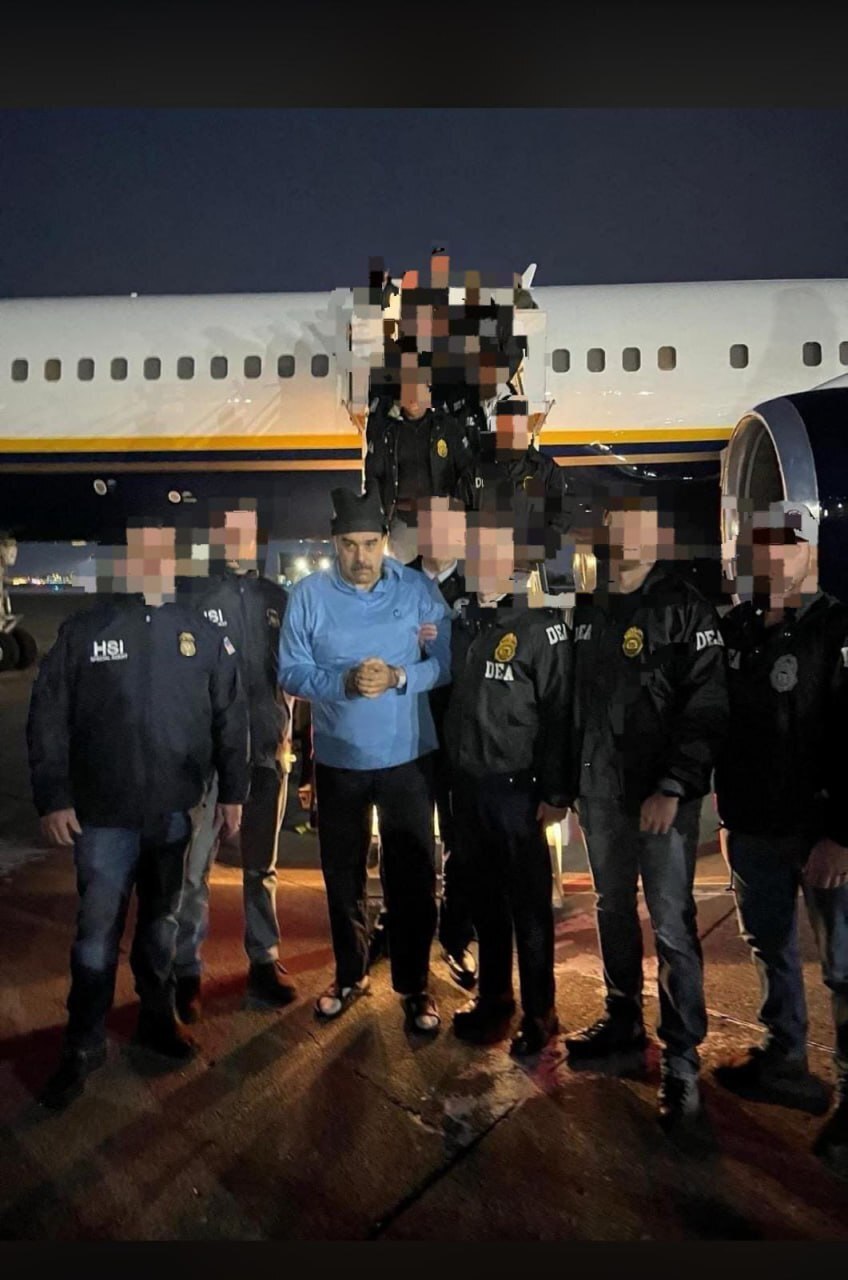 تجاوز هوایی آمریکا به کاراکاس/ دلسی رودریگز، معاون مادورو، به صورت موقت رئیس‌جمهور ونزوئلا شد+نخستین تصاویر مادورو در نیوروک