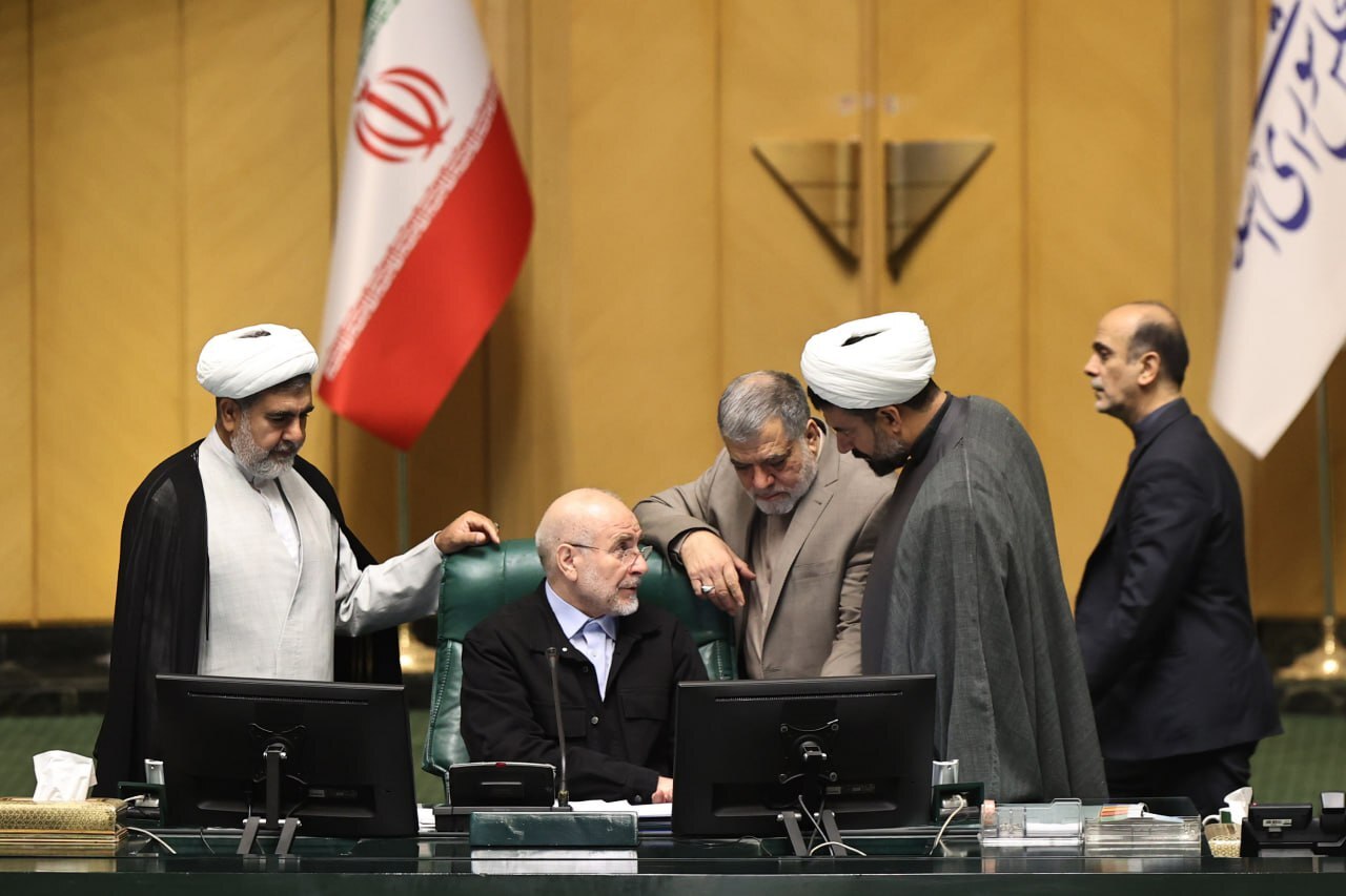 جلسه غیرعلنی درباره کالابرگ و مسائل اقتصادی