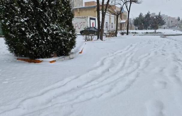 ارتفاع برف در اردبیل به ۶۲ سانتی‌متر رسید