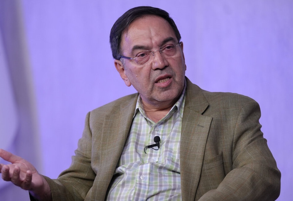 ابوالقاسم دلفی: ریشههای اقتصادی اعتراضات مردم، همچنان بر جامعه ایران حاکم است/ نباید از راهپیمایی دوشنبه برای شاخ و شانه کشیدن دوباره برای دنیا بهرهبرداری کرد/ مذاکرات میان ویتکاف-عراقچی همواره در روزهای اخیر در جریان بوده/ هرچه فضا به سمت دیپلماسی بیشتر برود از جنگ دور خواهیم شد ابوالقاسم دلفی: ریشههای اقتصادی اعتراضات مردم، همچنان بر جامعه ایران حاکم است/ نباید از راهپیمایی دوشنبه برای شاخ و شانه کشیدن دوباره برای دنیا بهرهبرداری کرد/ مذاکرات میان ویتکاف-عراقچی همواره در روزهای اخیر در جریان بوده/ هرچه فضا به سمت دیپلماسی بیشتر برود از جنگ دور خواهیم شد