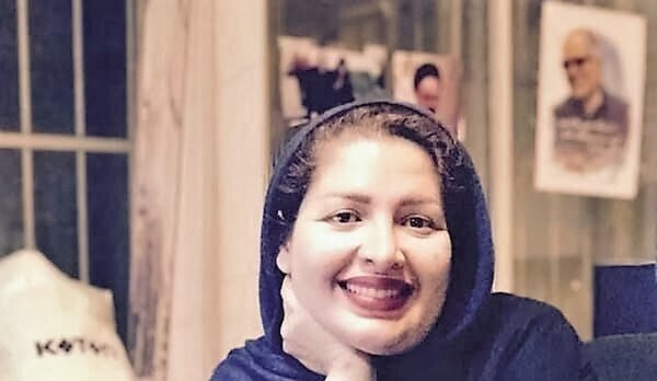 شهرزاد همتی، سردبیر شرق: نتیجه محدود کردن رسانههای آزاد، شرایط موجود ایران است/ محمد جواد روح، سردبیر هممیهن: در این شرایط عملا چراغ اطلاعرسانی در ایران خاموش شده/ مصطفی فقیهی، سردبیر انتخاب: وضعیت کنونی برای رسانههای مستقل، نزدیک به «تعطیلی موقت کامل» است شهرزاد همتی، سردبیر شرق: نتیجه محدود کردن رسانههای آزاد، شرایط موجود ایران است/ محمد جواد روح، سردبیر هممیهن: در این شرایط عملا چراغ اطلاعرسانی در ایران خاموش شده/ مصطفی فقیهی، سردبیر انتخاب: وضعیت کنونی برای رسانههای مستقل، نزدیک به «تعطیلی موقت کامل» است