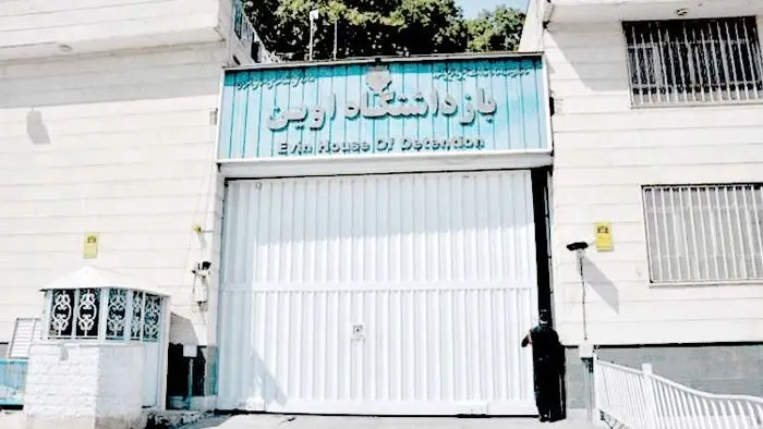 از صفهای طولانی تا محدودیت ملاقات از صفهای طولانی تا محدودیت ملاقات