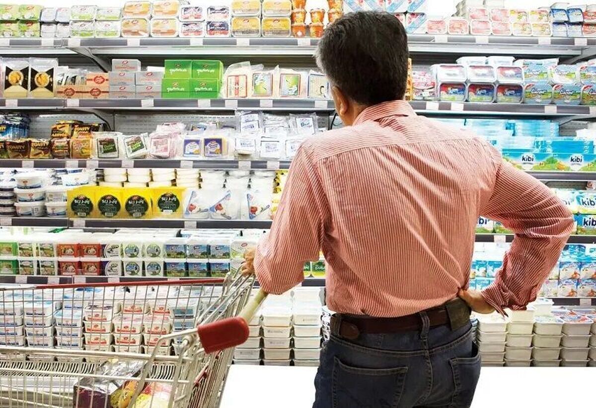 مولوی، اقتصاددان: پیامد شوک به سفره مردم، افزایش اعتراضات است/ جراحی باید روی بودجه نهادها صورت میگرفت مولوی، اقتصاددان: پیامد شوک به سفره مردم، افزایش اعتراضات است/ جراحی باید روی بودجه نهادها صورت میگرفت