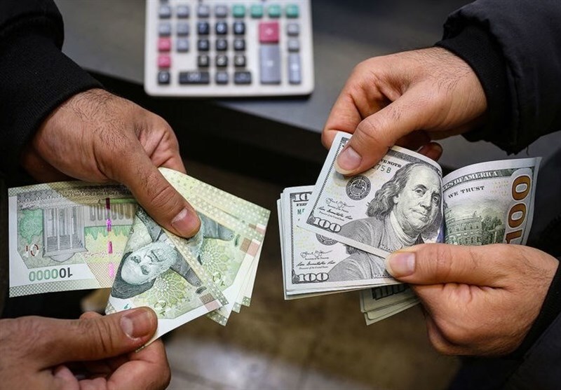 قیمت دلار؛ ۱۴۲ هزار تومان!