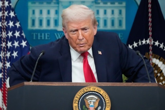 ادعای تهدیدآمیز ترامپ؛ اگر جمهوری اسلامی من را ترور کند، از روی زمین محوشان میکنم ادعای تهدیدآمیز ترامپ؛ اگر جمهوری اسلامی من را ترور کند، از روی زمین محوشان میکنم