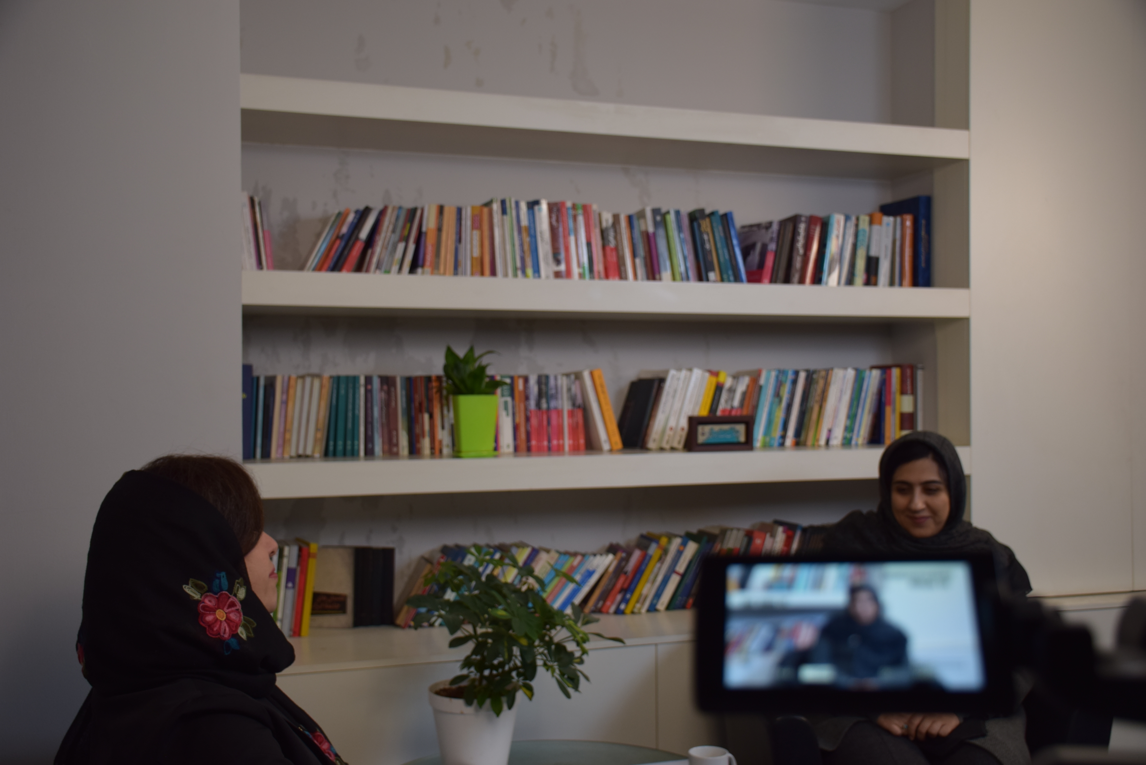 مرضیه ادهم: با هر بار قطع اینترنت، یک موج عظیم مهاجرت رخ میدهد/ به مردم بگویید؛ وقت پایان این بحران چه زمانی است/ با نبود اینترنت گویا نسل زد تبعید شدند/ ادامه این روند، امید نسل جوان برای فعالیت و کارآفرینی را از بین میبرد مرضیه ادهم: با هر بار قطع اینترنت، یک موج عظیم مهاجرت رخ میدهد/ به مردم بگویید؛ وقت پایان این بحران چه زمانی است/ با نبود اینترنت گویا نسل زد تبعید شدند/ ادامه این روند، امید نسل جوان برای فعالیت و کارآفرینی را از بین میبرد