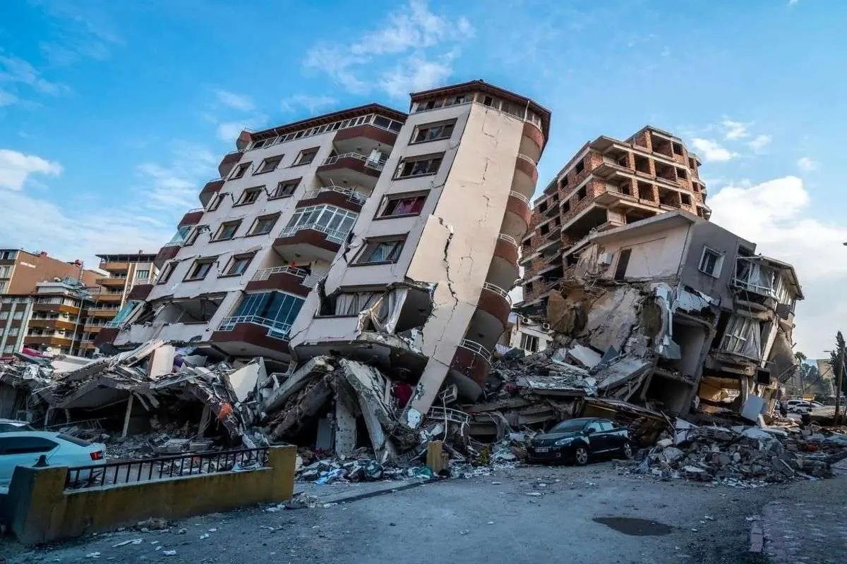 ایران در دی‌ماه چند بار لرزید؟