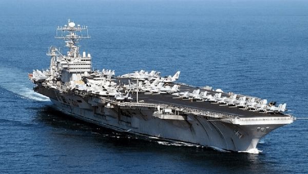 ادعای فارس درباره عقب‌نشینی ناو «آبراهام لینکلن»