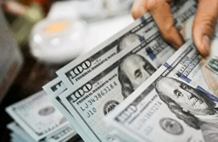 دلار در کانال ۱۵۷ هزار تومانی/ نوسان بازار ارز محدود شد