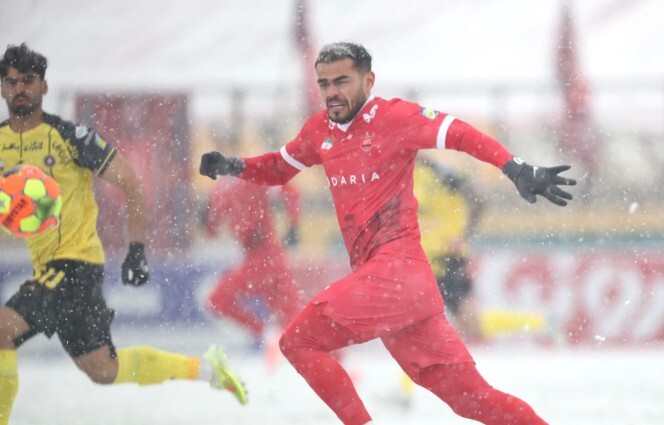 اورونوف؛ مرد برفی پرسپولیس اورونوف؛ مرد برفی پرسپولیس