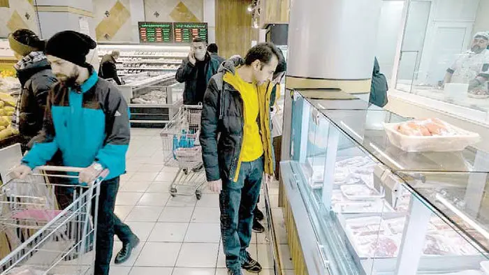 زندگی زیر سایه قیمت غذا/ عقبنشینی مردم از بازار گوشت زندگی زیر سایه قیمت غذا/ عقبنشینی مردم از بازار گوشت