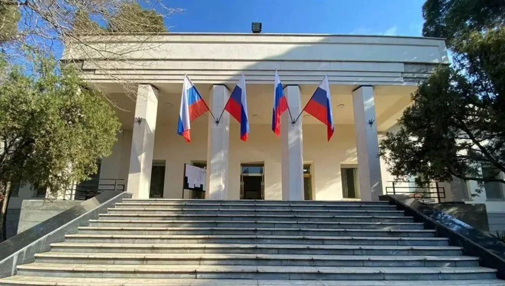 سفارت روسیه ندادن ویزا به کشتی‌گیران ایرانی را گردن قطع اینترنت انداخت