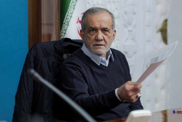 دستور پزشکیان برای انتشار مشخصات جانباختگان اعتراضات