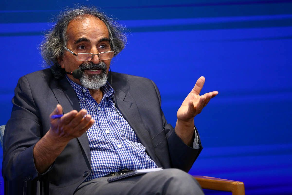 آزاد ارمکی: اعتراضات اقتصادی بود، بعد سیاسی شد/ مردم به روش حکمرانی اعتراض دارند آزاد ارمکی: اعتراضات اقتصادی بود، بعد سیاسی شد/ مردم به روش حکمرانی اعتراض دارند