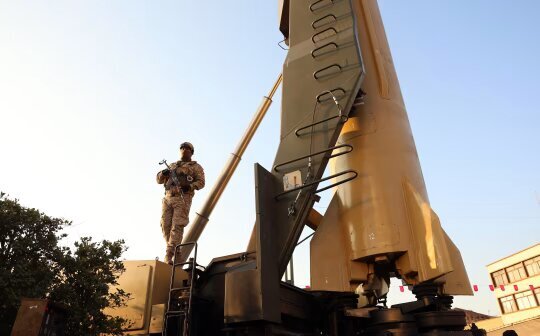 گزارش رسانه آمریکایی از توان نظامی ایران؛ ۲۰۰۰ موشک بالستیک میان‌برد