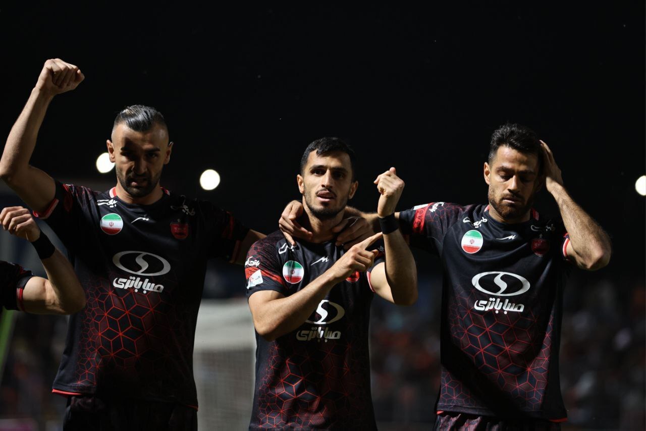 گزارش زنده: مس ۰ - ۳ پرسپولیس +ویدیو