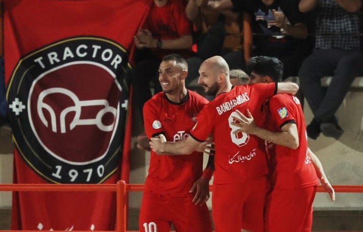 اولین قهرمانی تراکتور در لیگ؛ جام بالاخره به پرشورها رسید +ویدیو اولین قهرمانی تراکتور در لیگ؛ جام بالاخره به پرشورها رسید +ویدیو