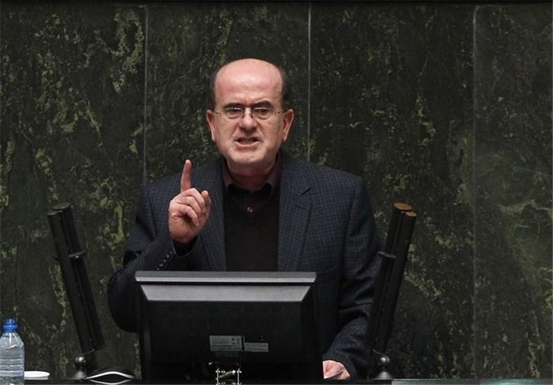 با استیضاح وزیر راه مخالفم، طراحان امضای خود را پس می‌گیرند/ زنان نباید از حوزه‌های مدیریتی حذف شوند