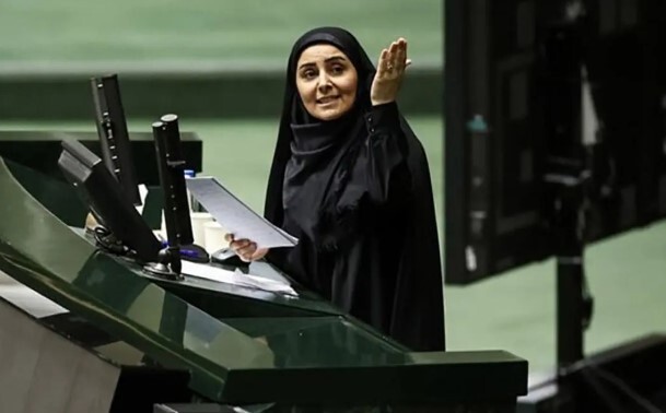 عملکرد «صادق» را با مدت مشابه وزیر دولت قبل مقایسه کنید عملکرد «صادق» را با مدت مشابه وزیر دولت قبل مقایسه کنید