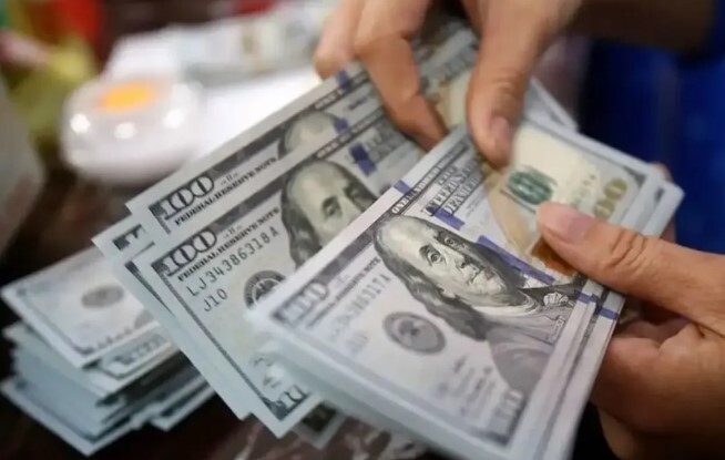 جو بازار ارز انتظاری است/ احتمال کاهش قیمت به یک شرط جو بازار ارز انتظاری است/ احتمال کاهش قیمت به یک شرط