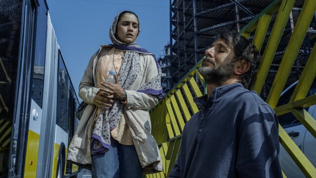 امین حیایی در اکران فیلم «زیبا صدایم کن» امین حیایی در اکران فیلم «زیبا صدایم کن»