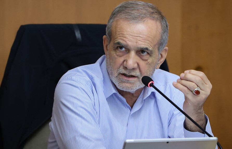 تاکید پزشکیان بر تسریع گردآوری داده‌ها برای اجرای جی‌نف و کاداستر/ گزارش عراقچی درباره مذاکرات