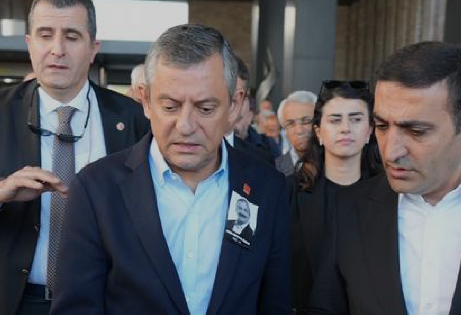 حمله فیزیکی یک «قاتل» به رهبر بزرگترین حزب اپوزیسیون ترکیه +ویدیو