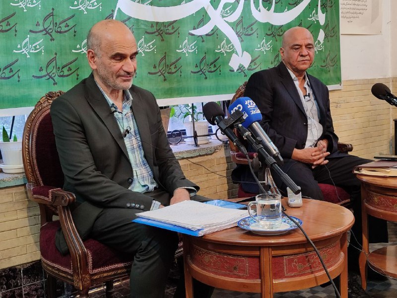 فرشاد مؤمنی: حرکت به سمت توزیع عادلانه قدرت، راه نجات امروز ماست