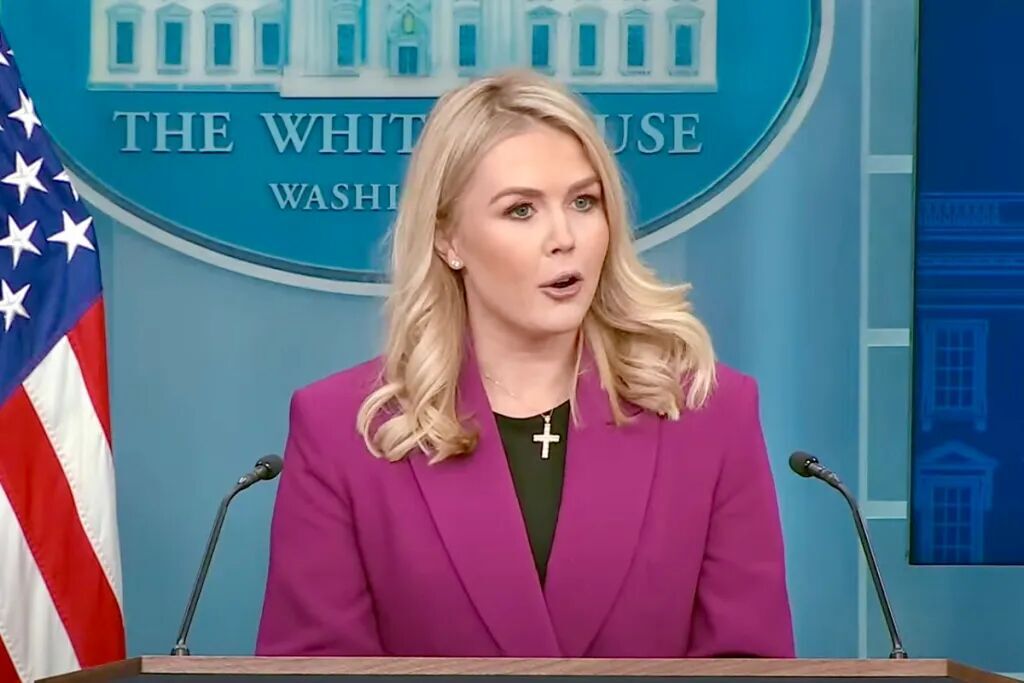 شایعه جعل نام خلیجفارس؛ ترامپ هنوز تصمیمی نگرفته است شایعه جعل نام خلیجفارس؛ ترامپ هنوز تصمیمی نگرفته است