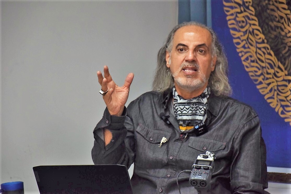 مطهرنیا: بزرگترین محصول دموکراسی، پذیرش مسئولیت است/ اتحاد به معنای همه با هم است، نه همه با من!/ در یک جامعه دموکراتیک، رهبران در برابر مردمان و بالعکس، مسئول هستند و هر دو در برابر آیندگان