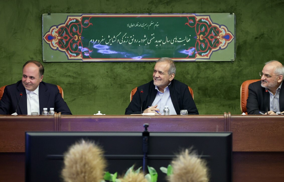 پزشکیان: در زمینه آب، خاک و کشاورزی مشکلات زیادی داریم/ در حال آسیب‌زدن به محیط زیست هستیم