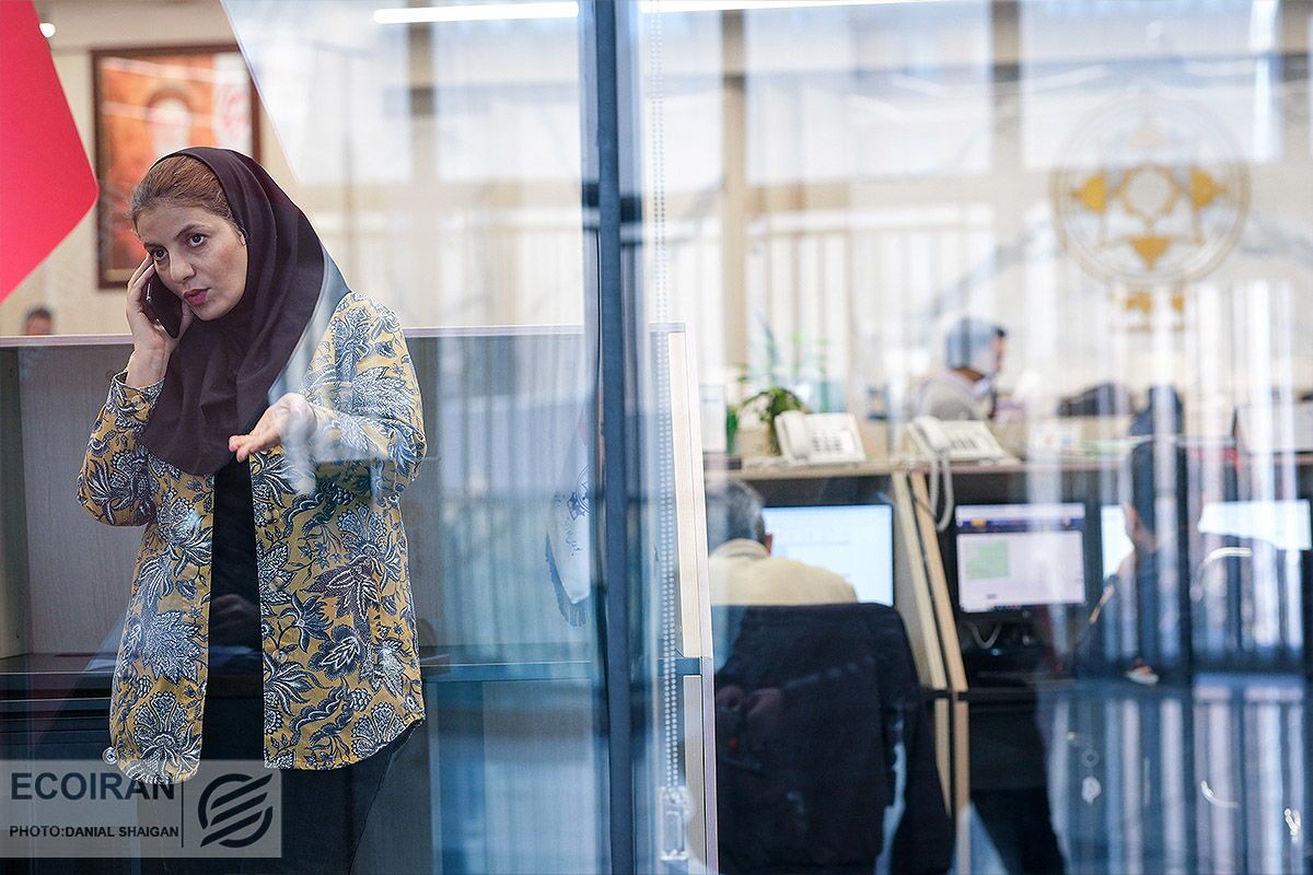 نگاه‌ها به مذاکرات؛ بورس در شک و تردید