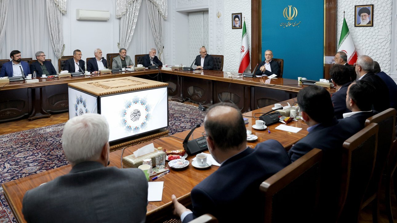 پزشکیان: امروز مشکل ناترازی در انرژی، تورم و ۵ هزار همت پروژه ناتمام داریم پزشکیان: امروز مشکل ناترازی در انرژی، تورم و ۵ هزار همت پروژه ناتمام داریم