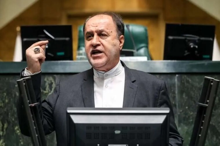 حاجیبابایی: تغییر ساعت به شدت مورد اعتراض مردم است حاجیبابایی: تغییر ساعت به شدت مورد اعتراض مردم است