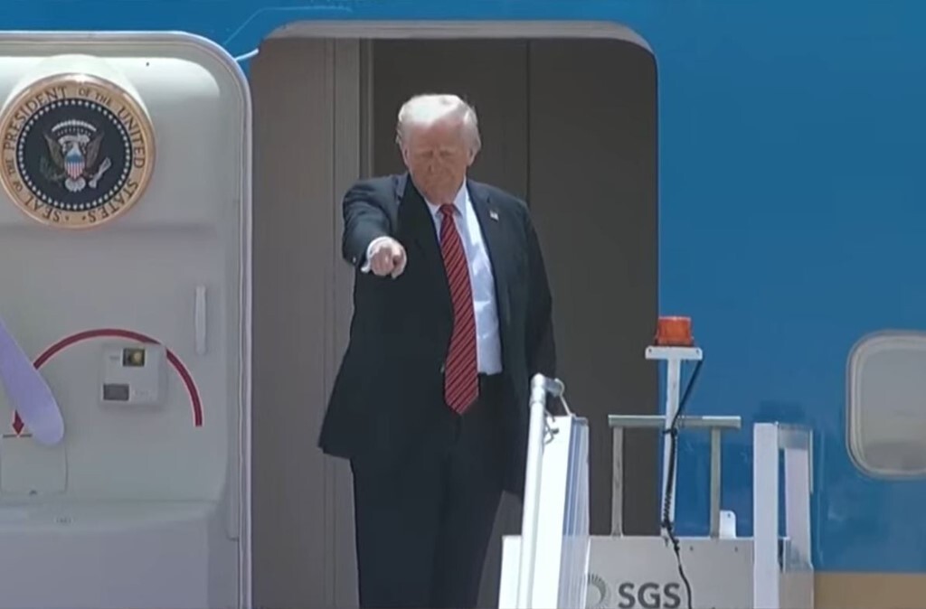 ترامپ از عربستان راهی قطر شد