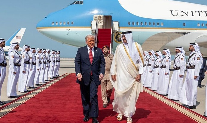 دیدار امیر قطر با رئیسجمهور آمریکا؛ ترامپ مرد صلح است دیدار امیر قطر با رئیسجمهور آمریکا؛ ترامپ مرد صلح است