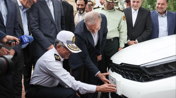 امضای سه تفاهمنامه در حوزه صنعت و سرمایهگذاری و شمارهگذاری اولین خودروی وارداتی امضای سه تفاهمنامه در حوزه صنعت و سرمایهگذاری و شمارهگذاری اولین خودروی وارداتی