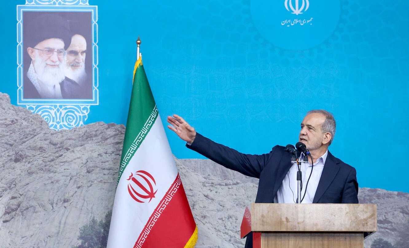 پزشکیان: فردی که دنیا را غارت کرده، مسوولان ایران را متهم میکند پزشکیان: فردی که دنیا را غارت کرده، مسوولان ایران را متهم میکند