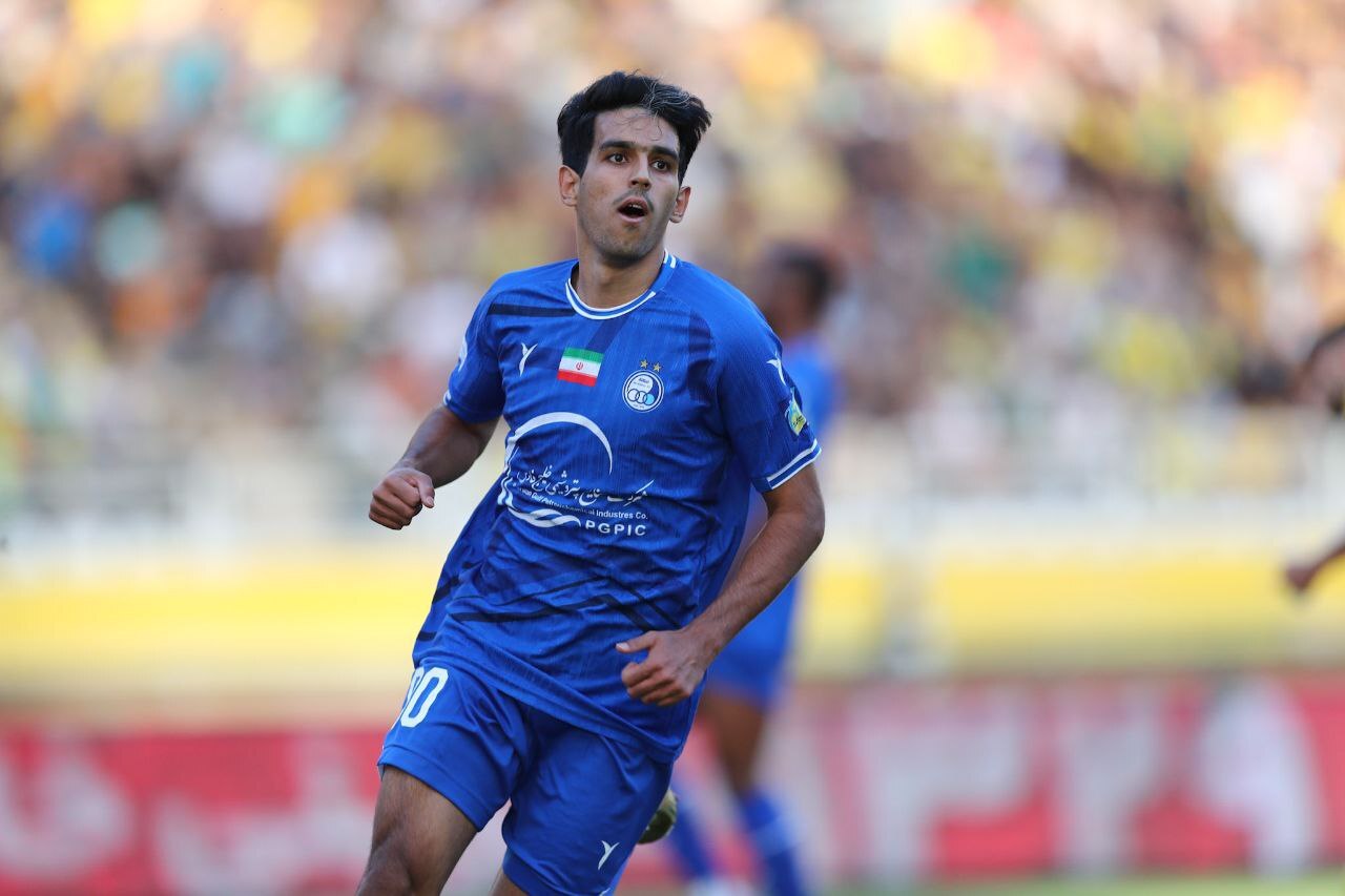 گزارش زنده: سپاهان ۱ - ۱ استقلال/ پرسپولیس ۰ - ۰ هوادار/ پایان نیمه اول