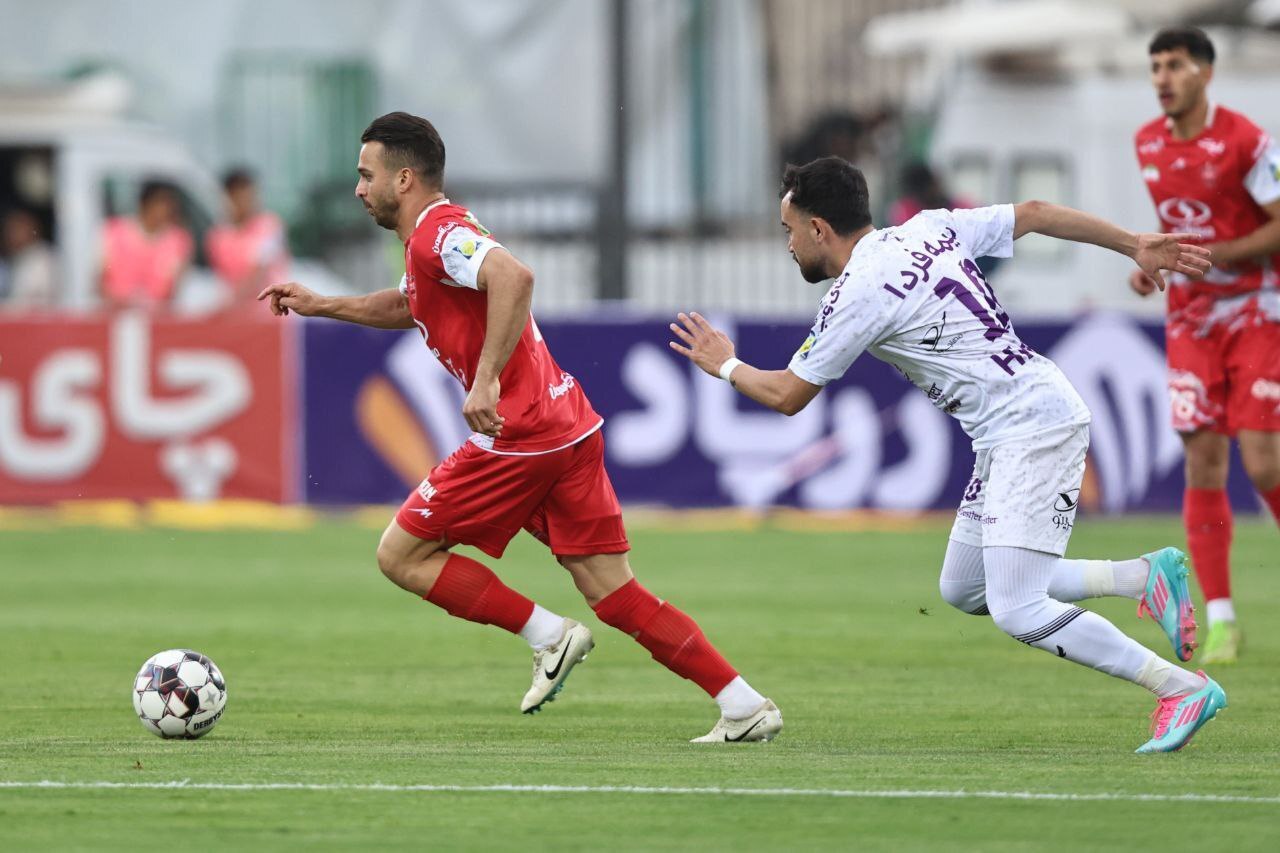 گزارش زنده: سپاهان ۱ - ۱ استقلال/ پرسپولیس ۰ - ۰ هوادار/ خوشحالی استقلالی‌ها پس از گل سپاهان! +ویدیو