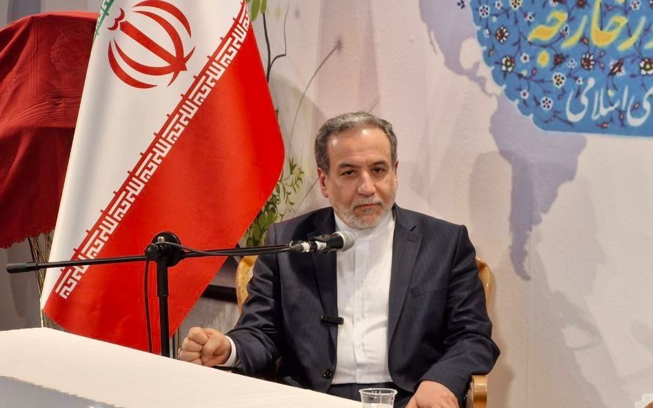 عراقچی: اگر آمریکا می‌توانست از طریق تحریم‌ها ایران را به زانو درآورد، مذاکره نمی‌کرد