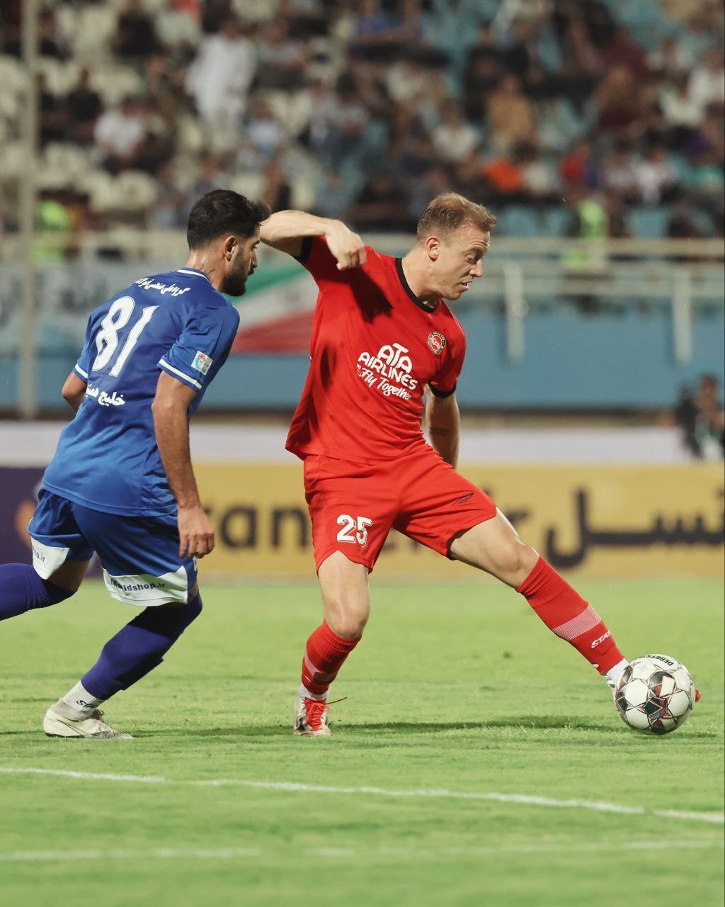 پایان شیرین برای تراکتور/ حسینزاده آقای گل شد؛ دستکش طلا برای بیرانوند پایان شیرین برای تراکتور/ حسینزاده آقای گل شد؛ دستکش طلا برای بیرانوند