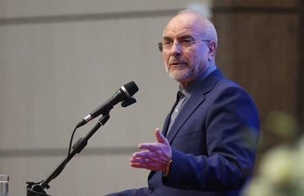 فراجا باید پلیس جامعه باشد، نه پلیس حاکم بر جامعه/ امنیت جزیی از حقوق اجتماعی شهروندان است