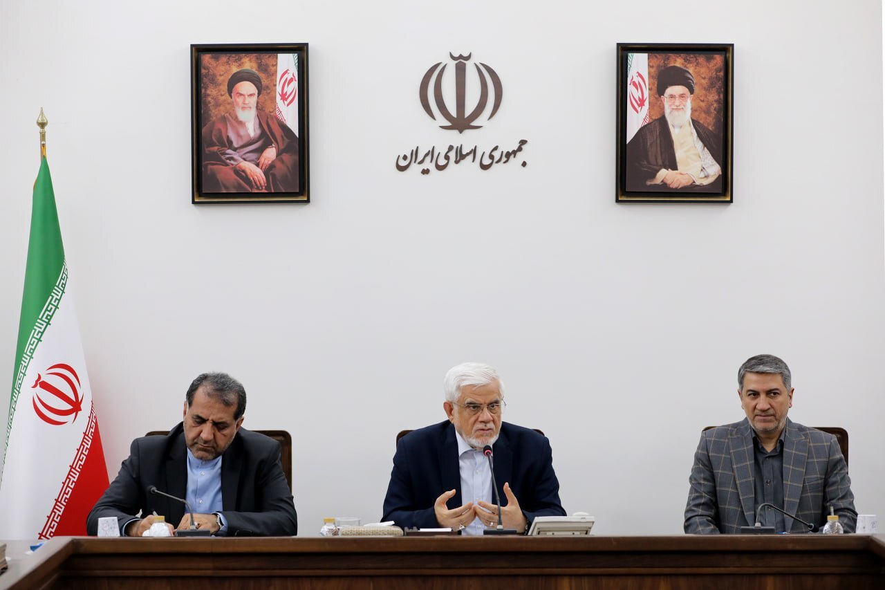 عارف: ما داوطلبانه به دنبال تحریم‌ها نبوده و نیستیم