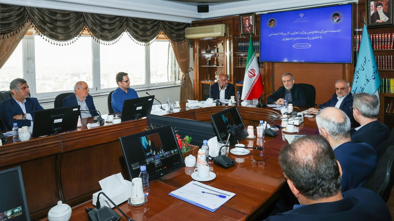 پزشکیان: چطور وقتی برخی افراد گرسنه میخوابند، ما میتوانیم آرامش داشته باشیم؟ پزشکیان: چطور وقتی برخی افراد گرسنه میخوابند، ما میتوانیم آرامش داشته باشیم؟