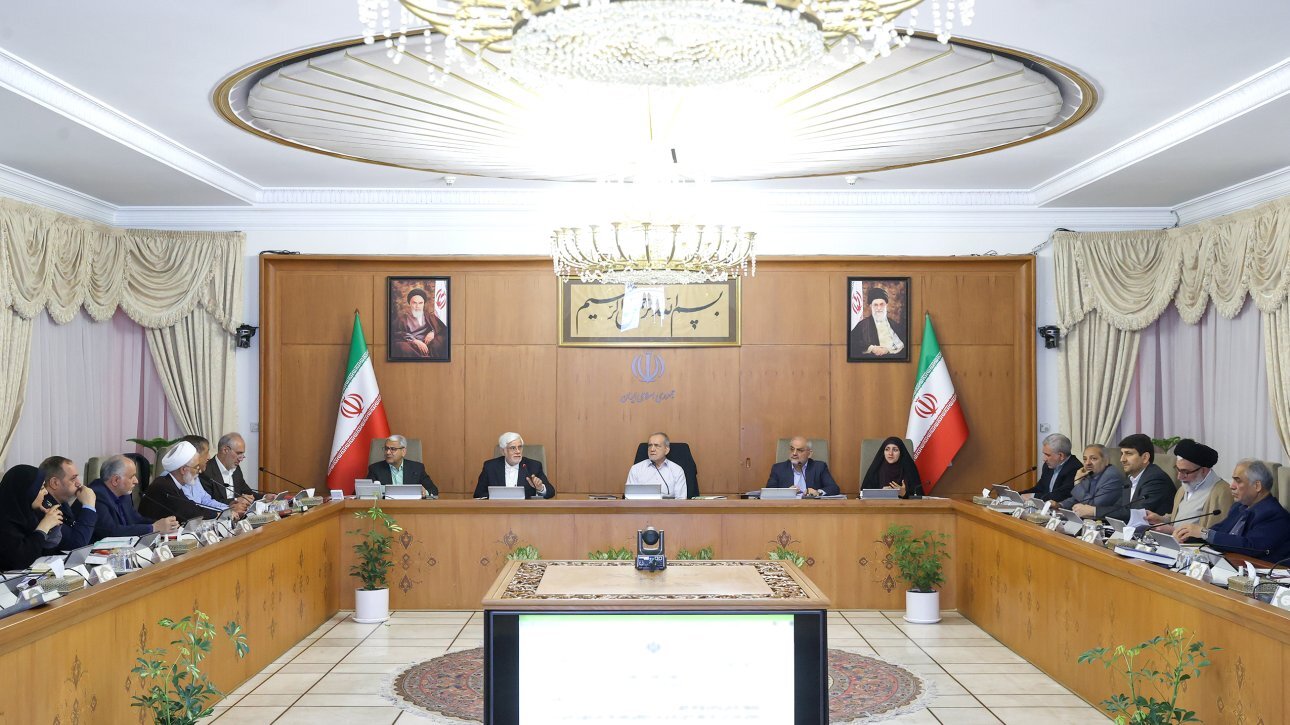 پتروشیمی میانکاله/ درخواست پزشکیان برای برخورد و محاکمه خاطیان